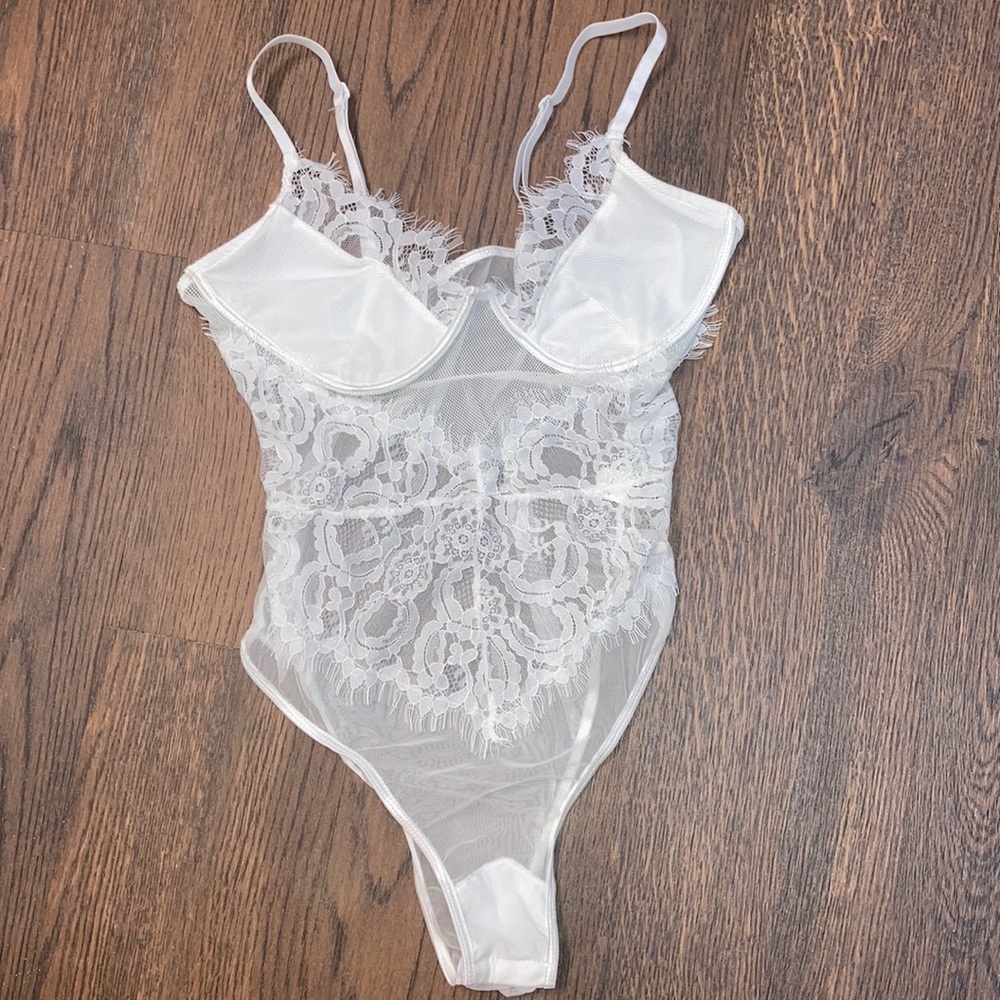 New White Lace Teddy   Size Small